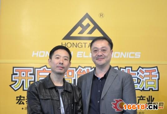 浙江宏泰電子設備有限公司董事長許君淮和生物識別事業部經理賈寧