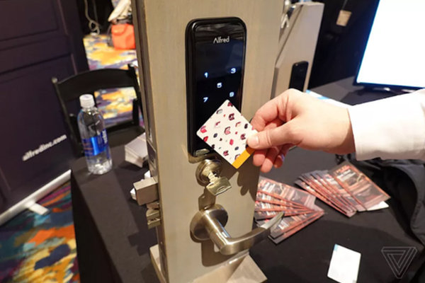CES2020|5G加速智能家居落地 智能門鎖哪家強(qiáng)？
